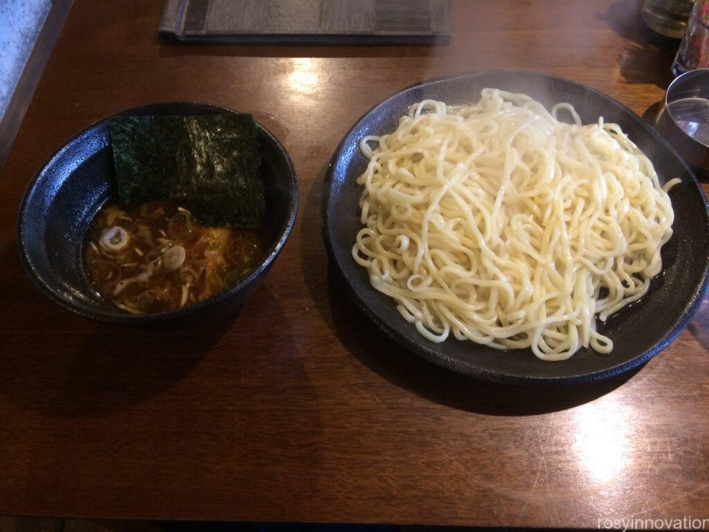 頂　つけ麺　大盛り